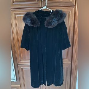 Velvet cape with fur trim